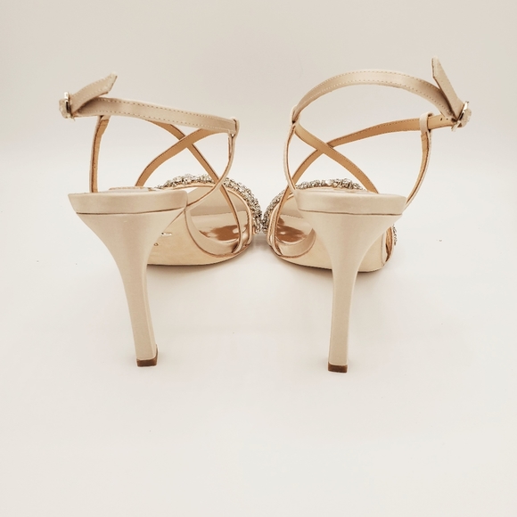 Badgley Mischka Elana heels in Champ Satin, NIB - Picture 6 of 8
